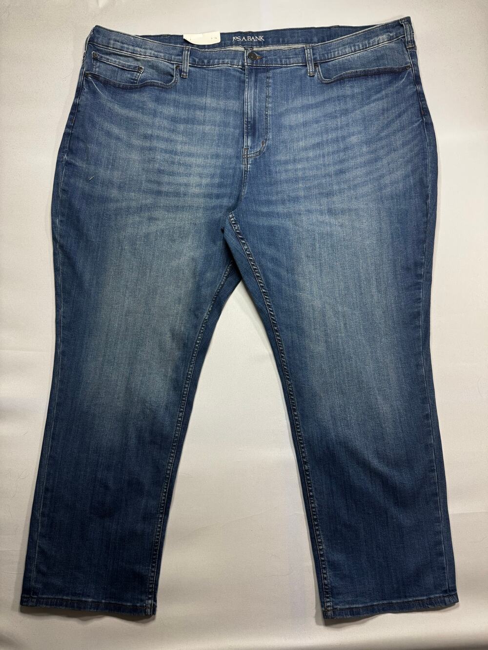 NWT Jos A. Bank Men's Traditional Fit Straight Leg Blue Jeans - Size 52x30*